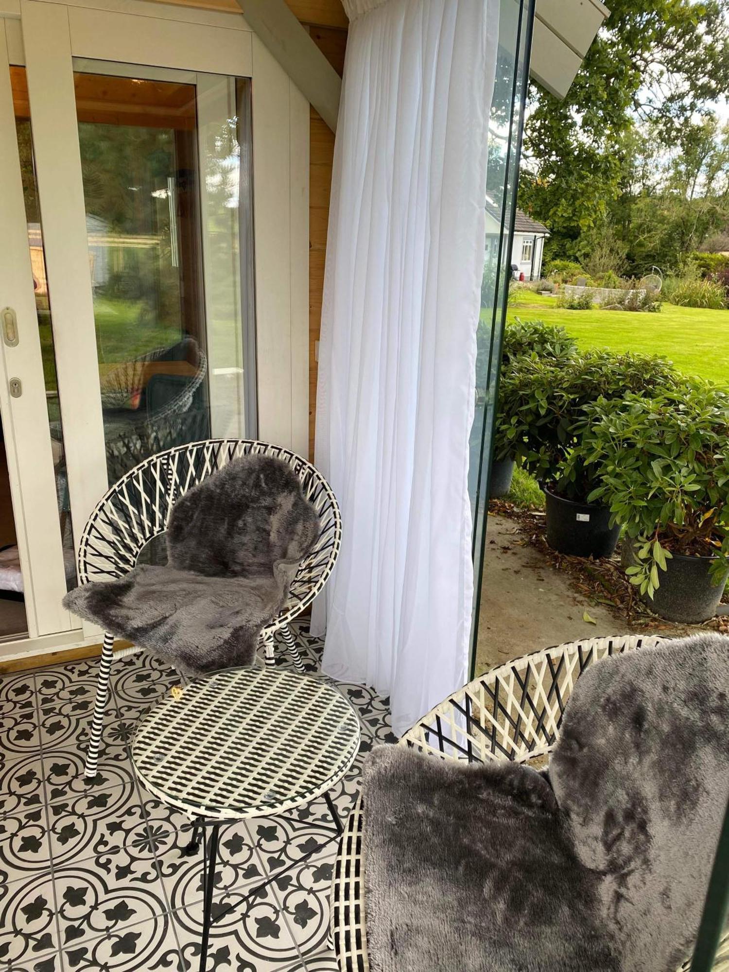 Dunroamin Lodges Drymen Rum bild
